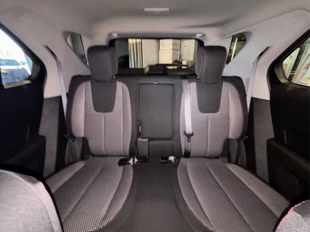Used 2017 Chevrolet Equinox LT w/ Convenience Package AWD/4WD image 24