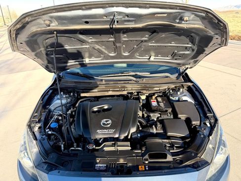 Used 2016 MAZDA MAZDA3 i Sport w/ Preferred Equipment Package image 9