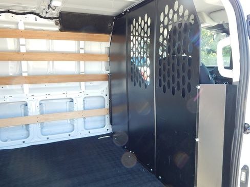Used 2025 Ford Transit 250 Low Roof w/ Exterior Upgrade Package RWD image 12