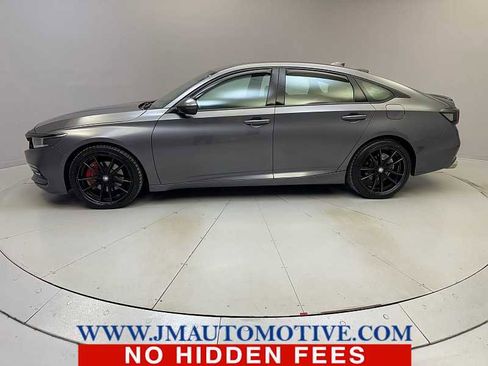 Used 2018 Honda Accord Sport image 2