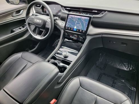 Certified 2023 Jeep Grand Cherokee L Limited AWD/4WD image 40
