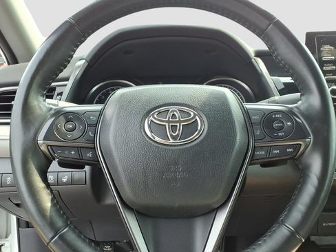 Used 2024 Toyota Camry SE w/ Cold Weather Package FWD image 22