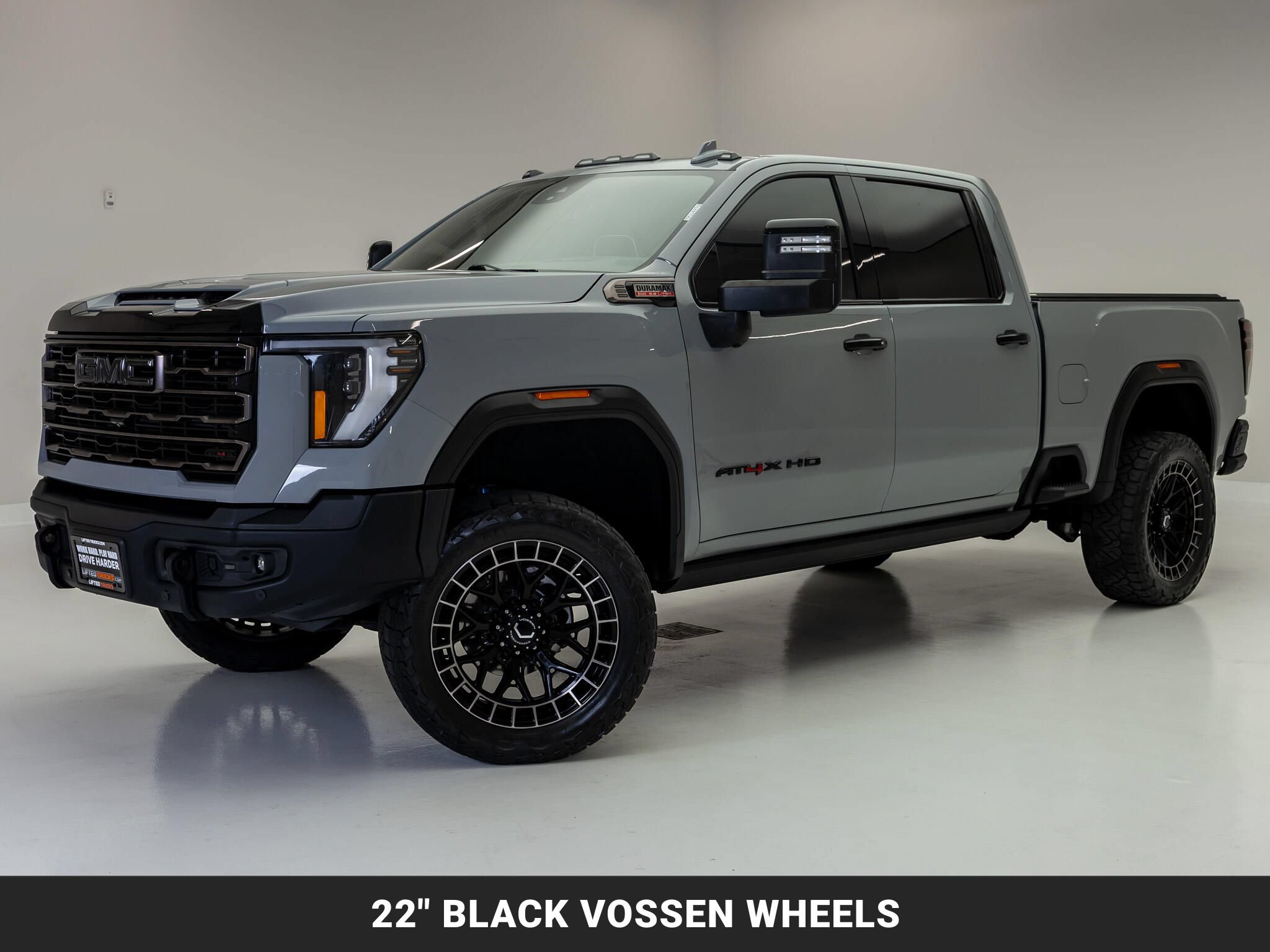 Used 2025 GMC Sierra 2500 AT4X w/ AT4X AEV Edition AWD/4WD image 4