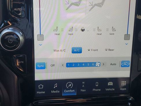 Used 2022 RAM 3500 Limited image 34