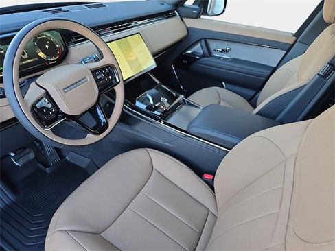 New 2025 Land Rover Range Rover Sport Dynamic SE image 12
