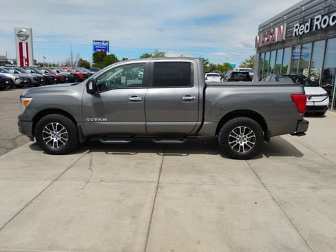 Used 2021 Nissan Titan SV w/ SV Convenience Package AWD/4WD image 9