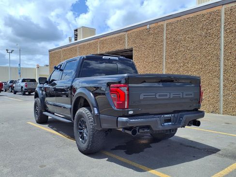 Used 2025 Ford F150 Raptor AWD/4WD image 15