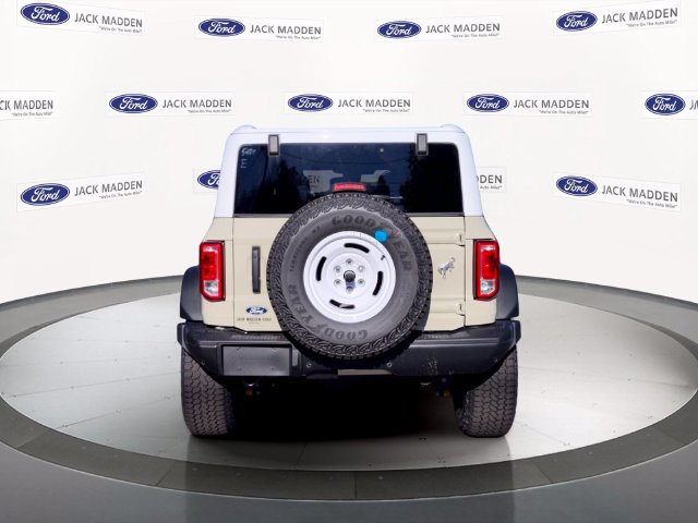 New 2026 Ford Bronco Heritage Edition AWD/4WD image 4