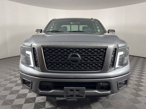 Used 2018 Nissan Titan SL w/ Midnight Edition RWD image 5