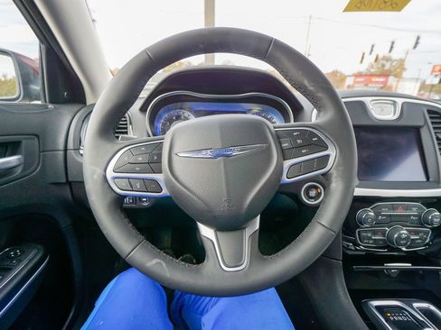 Used 2023 Chrysler 300 Touring L w/ Popular Equipment Group image 20