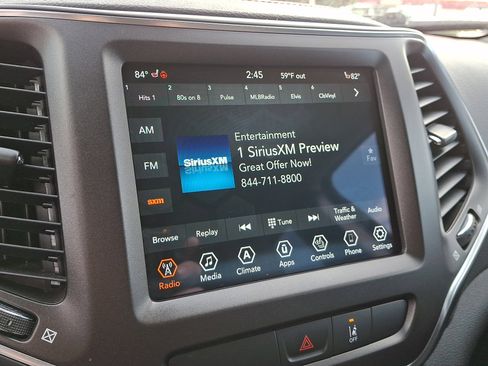 Certified 2022 Jeep Cherokee Trailhawk w/ Premium Leather Package image 18