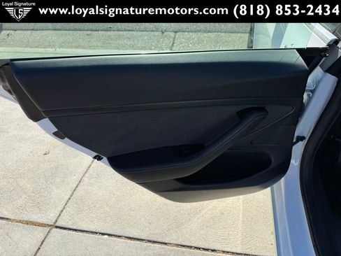 Used 2020 Tesla Model 3 Standard Range Plus RWD image 12