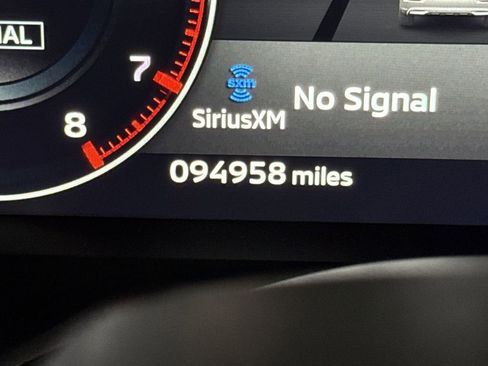 Used 2024 Mitsubishi Outlander SEL image 13