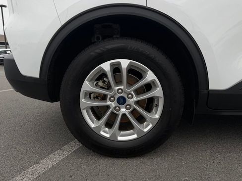 Used 2021 Ford Escape SE w/ Convenience Package FWD image 31