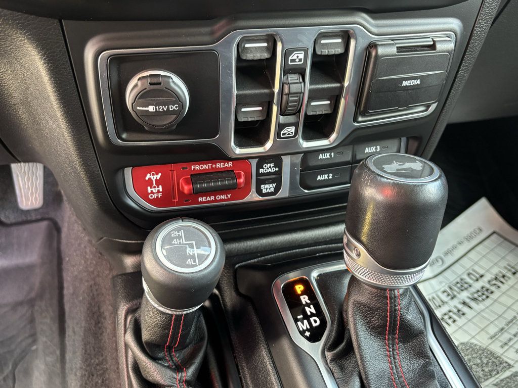 Used 2021 Jeep Wrangler Unlimited Rubicon AWD/4WD image 15