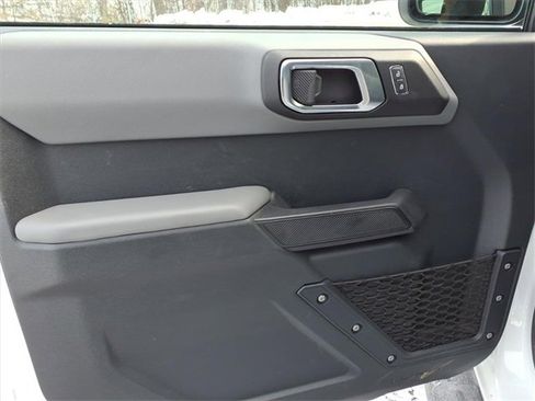 Used 2022 Ford Bronco Big Bend image 11