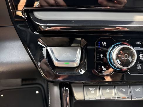 New 2026 GMC Sierra 2500 AT4X AWD/4WD image 16