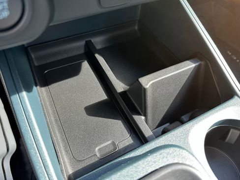 New 2025 Ford Maverick XLT w/ XLT Luxury Package image 21