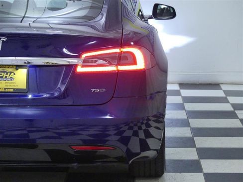 Used 2018 Tesla Model S AWD image 30