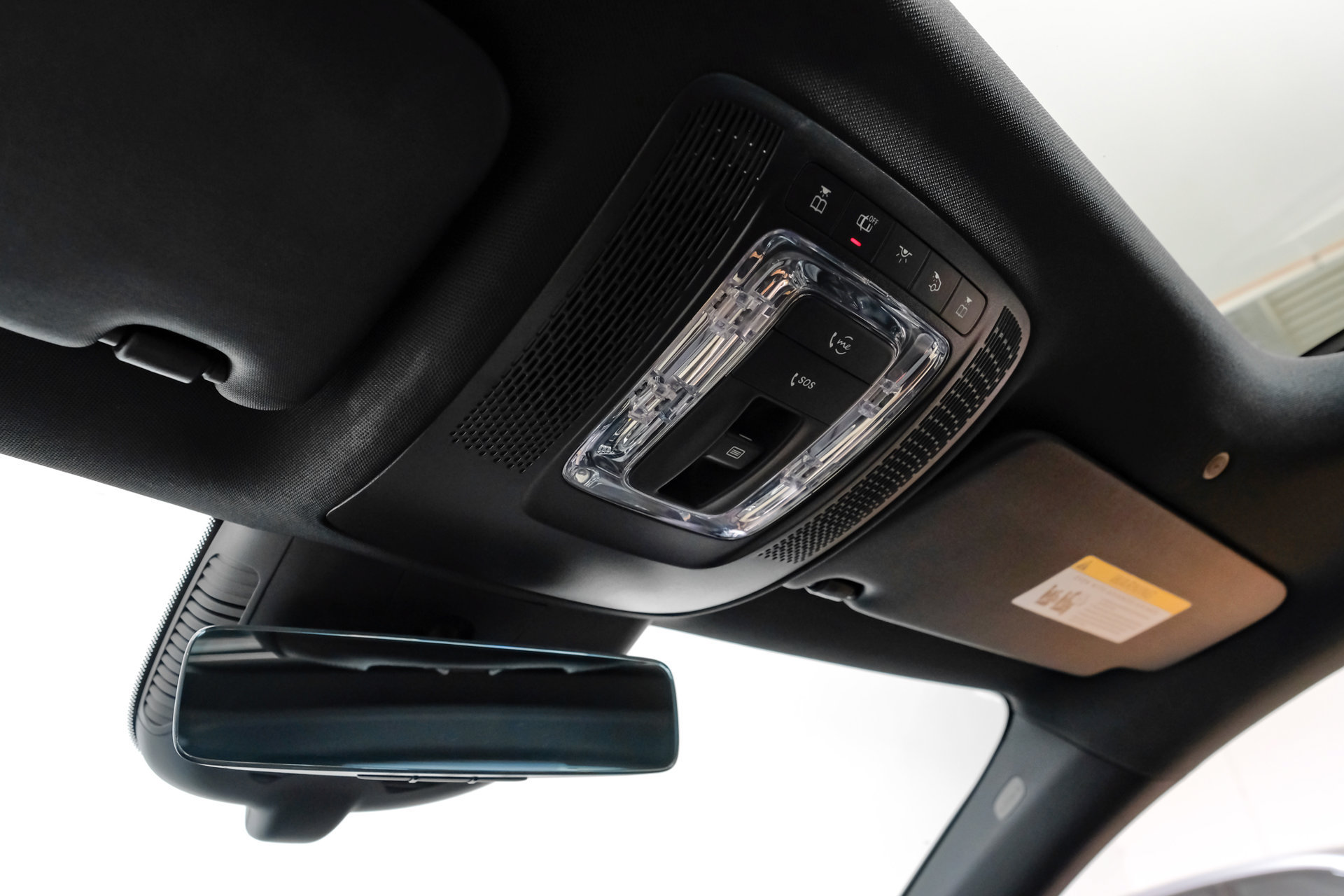 Used 2025 Mercedes-Benz CLA 250 w/ AMG Night Package image 31