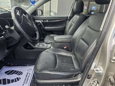 Used 2013 Kia Sorento EX w/ EX V6 Premium Pkg FWD image 16