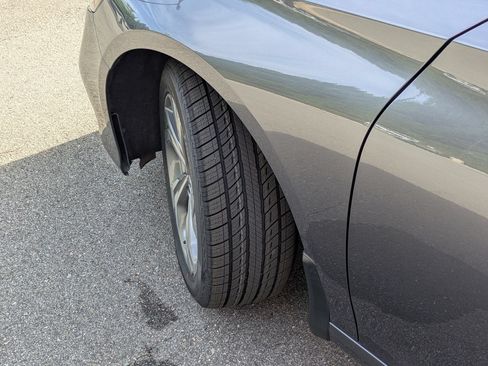Used 2019 Honda Accord EX-L image 33