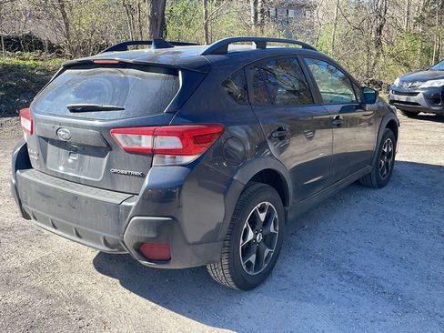 Used 2018 Subaru Crosstrek 2.0i Premium w/ Eyesight System image 8
