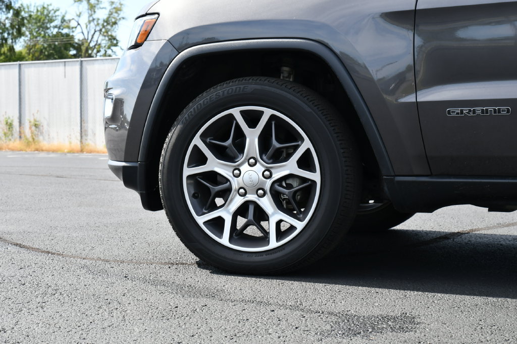 Used 2019 Jeep Grand Cherokee Limited w/ Luxury Group II AWD/4WD image 12