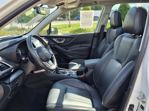 Used 2021 Subaru Forester Limited AWD/4WD image 12