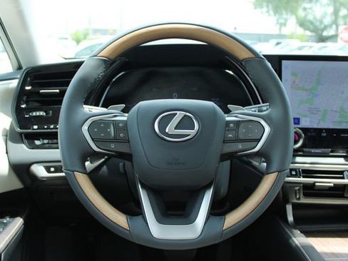 Used 2025 Lexus RX 350 AWD w/ Convenience Package image 21