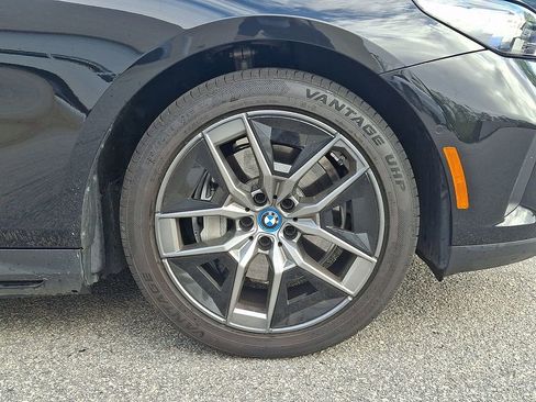 Used 2025 BMW i5 eDrive40i RWD image 8