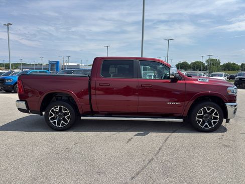 Used 2025 RAM 1500 Laramie AWD/4WD image 4