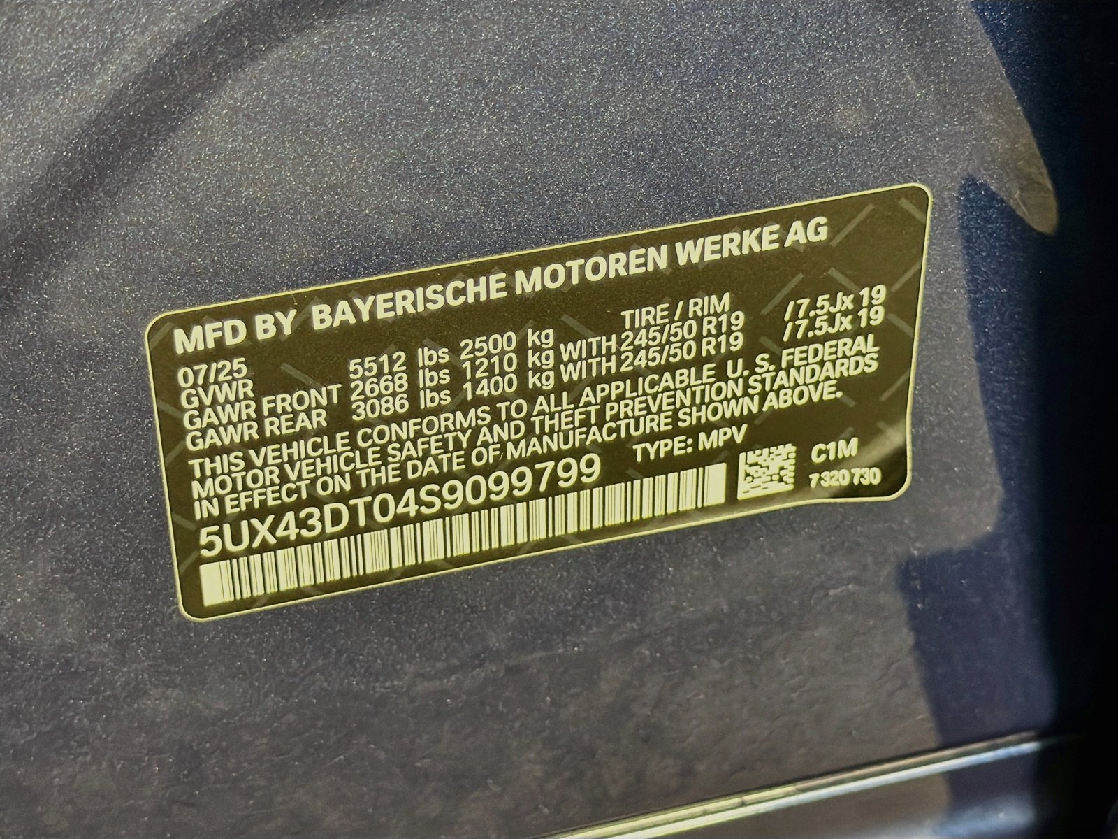 Certified 2025 BMW X4 M40i w/ Premium Package AWD/4WD image 34