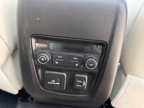 Used 2023 Buick Enclave Avenir w/ Avenir Technology Package AWD/4WD image 9