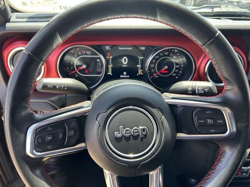 Used 2022 Jeep Gladiator Rubicon w/ Trailer Tow Package AWD/4WD image 13