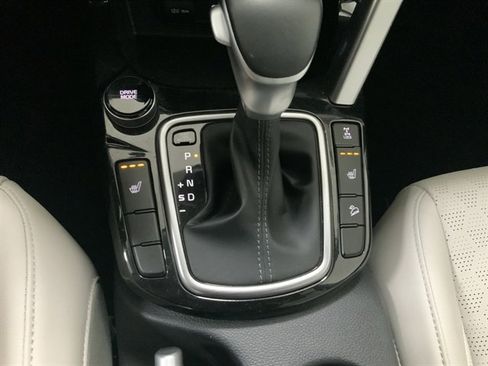 Used 2023 Kia Seltos EX image 28