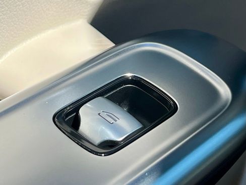 Certified 2026 Mercedes-Benz C 300 4MATIC Sedan image 35