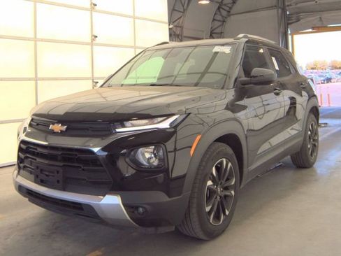 Used 2022 Chevrolet TrailBlazer LT w/ Driver Confidence Package image 1