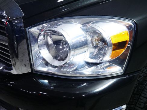 Used 2008 Dodge Ram 1500 Truck SLT w/ Mopar Chrome Edition Group image 16