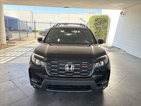 Certified 2024 Honda Passport TrailSport image 6