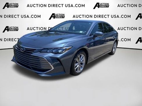 Used 2021 Toyota Avalon XLE w/ Moonroof Package FWD image 1