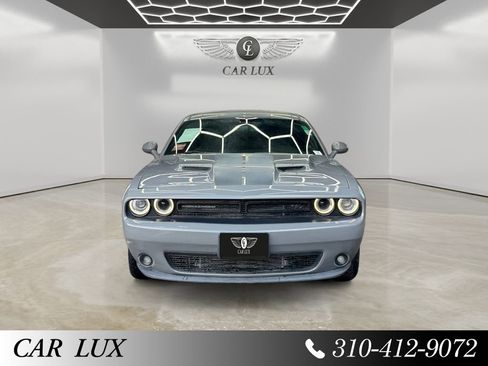 Used 2018 Dodge Challenger R/T w/ Blacktop Package RWD image 8