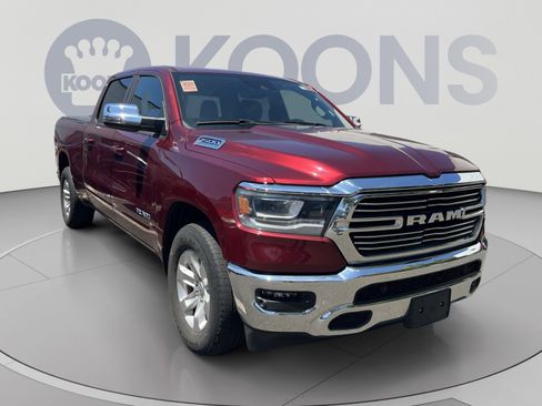 Used 2023 RAM 1500 Laramie AWD/4WD image 5