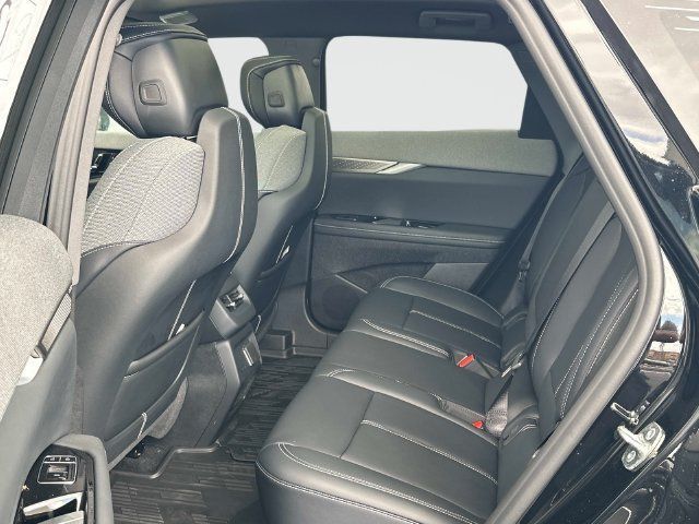 New 2027 Cadillac Optiq Sport w/ LPO, Floor Liner Package AWD/4WD image 11