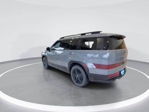 Used 2025 Hyundai Santa Fe Calligraphy AWD/4WD image 6