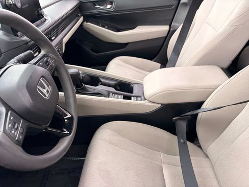 Used 2024 Honda Accord EX image 18