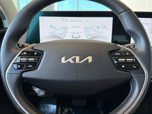 Used 2024 Kia EV6 Wind w/ Wind Technology Package AWD/4WD image 26