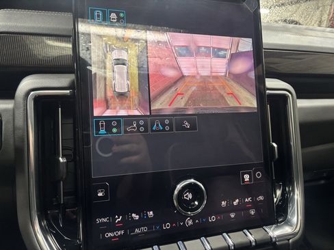 New 2026 GMC Yukon Elevation image 18