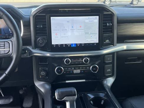 Used 2025 Ford F150 Lariat w/ Equipment Group 501A Mid image 18