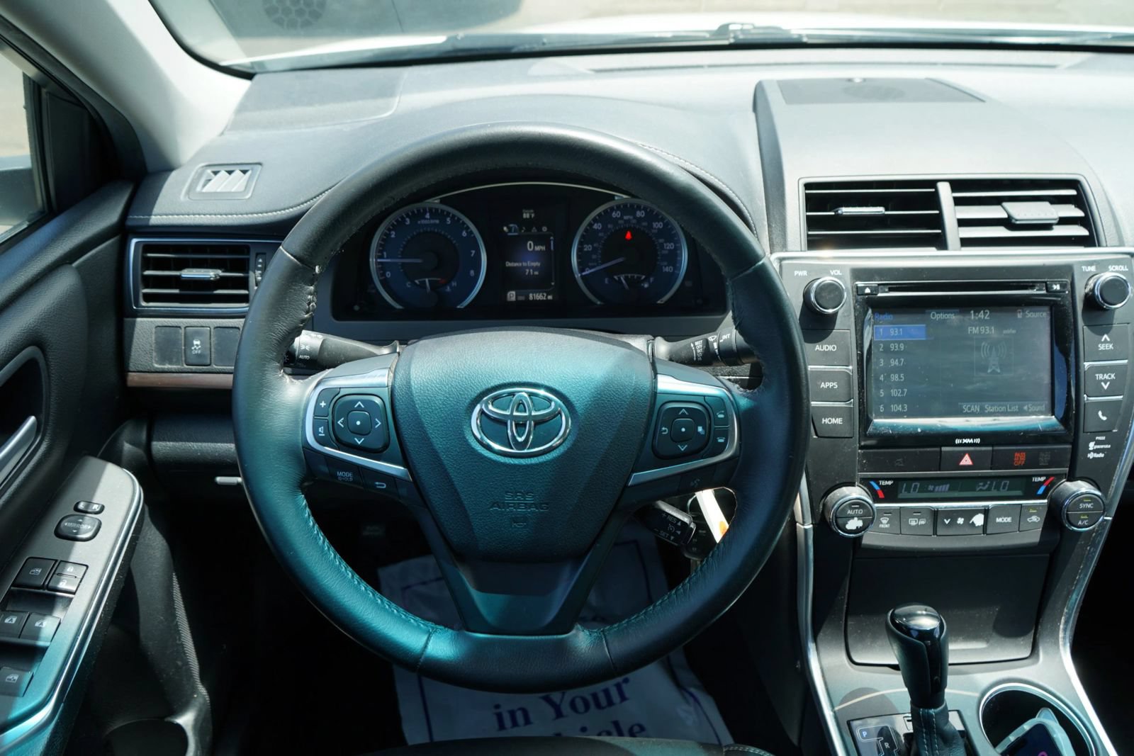 Used 2016 Toyota Camry XLE FWD image 16